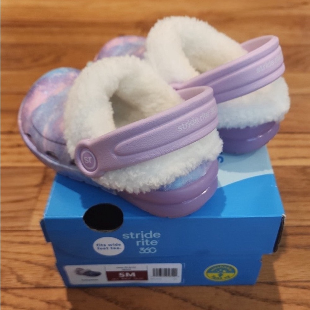 Stride Rite Light-up fuzzy “Crocs”